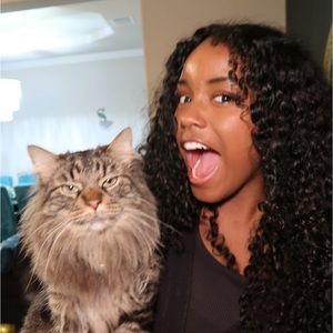 Meet your Posher, Andi